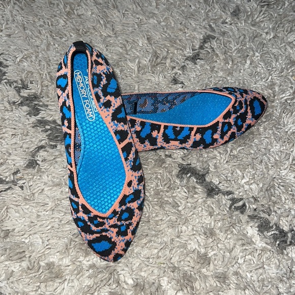 Flats - Picture 5 of 6